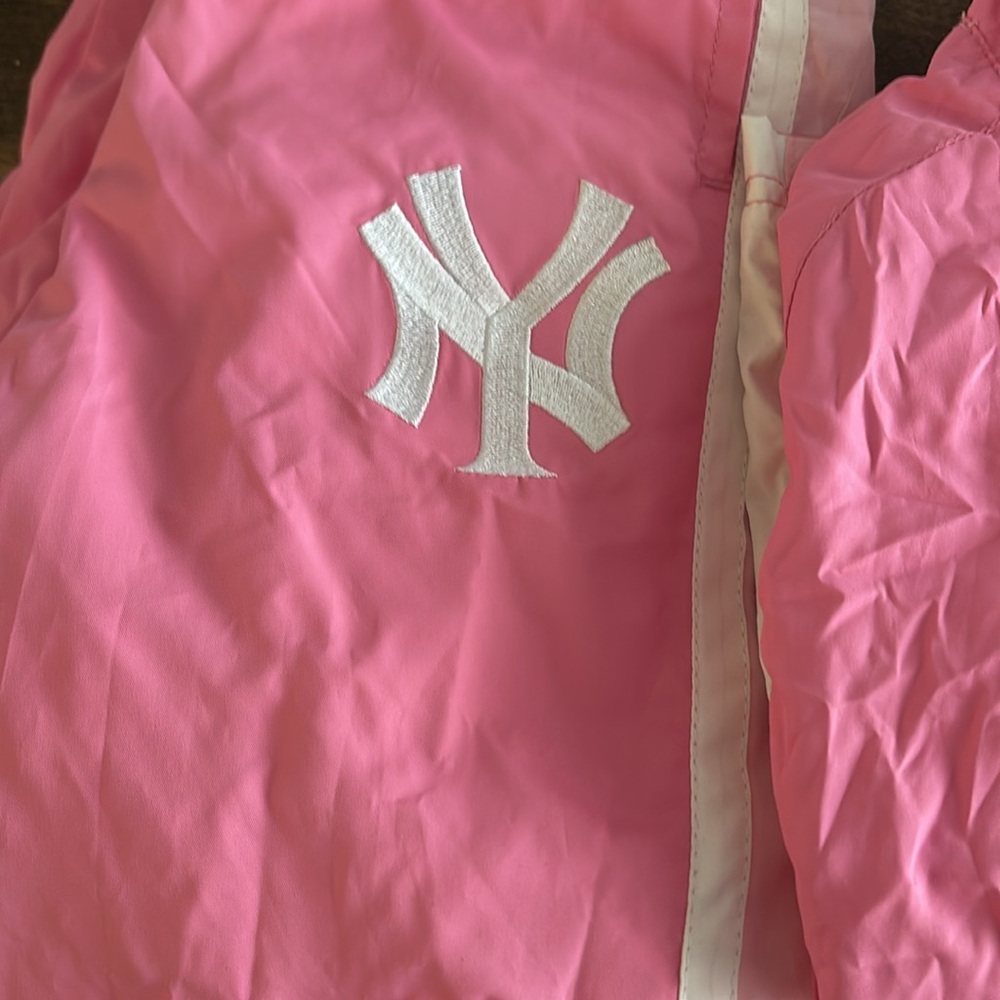 New York Yankees pink two piece set.